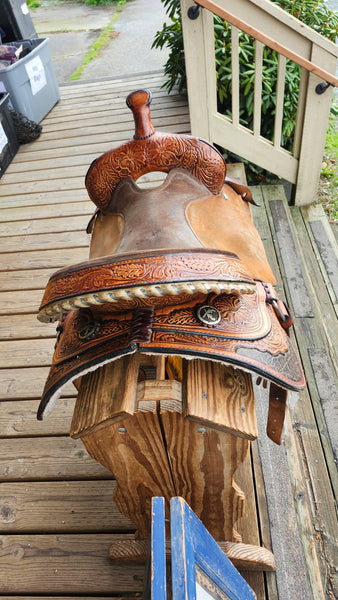 15" Circle Y High Horse Barrel Saddle