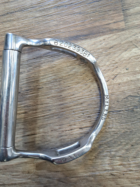 5.75" Myler D Ring Bit w/ Hooks