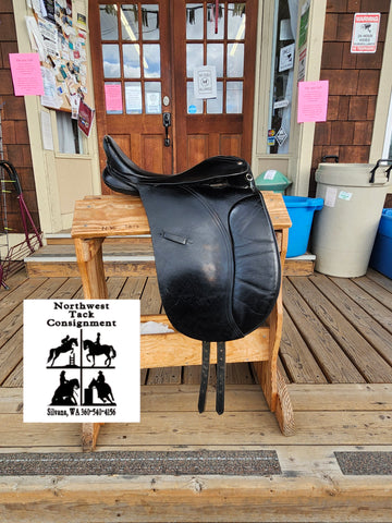 16" Cambridge International Dressage Saddle