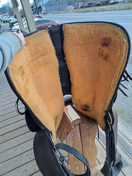 15" Circle Y Topeka Flex2 Trail Saddle