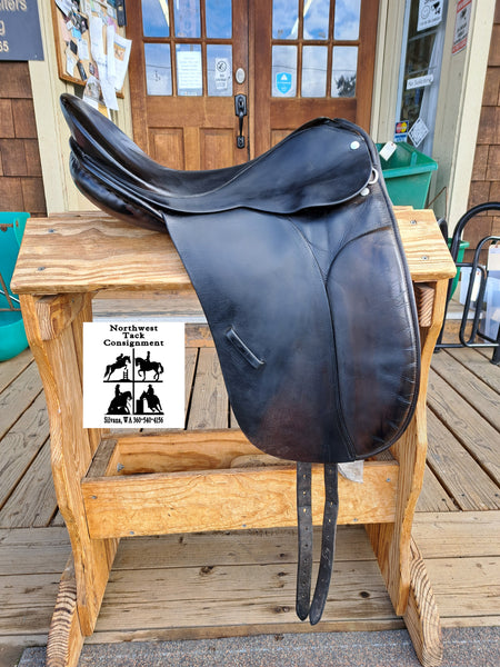 16.5" County Connection Dressage Saddle