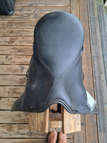 17.5" County Warmblood Dressage Saddle