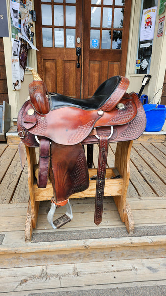 16.5" Diamond Barrel Saddle