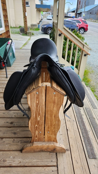 17" Crosby Dressage Saddle