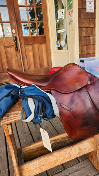 ON TRIAL 17" Stubben Camelot Close Contact Jump Saddle