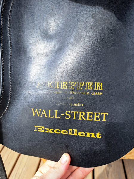 17.5" Kieffer Wall-Street Dressage Saddle