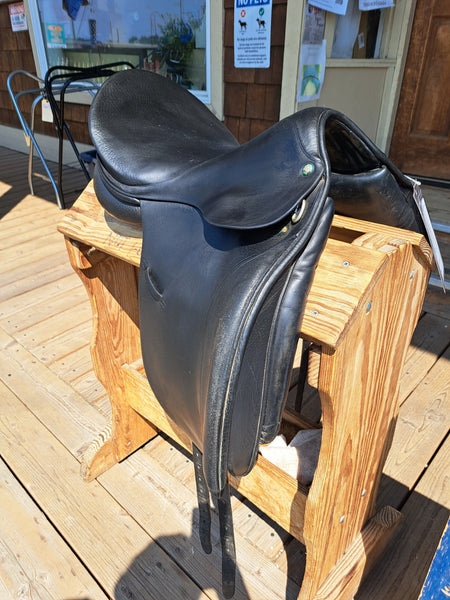 16.5" Fredy Roosli Pilatus Dressage Saddle