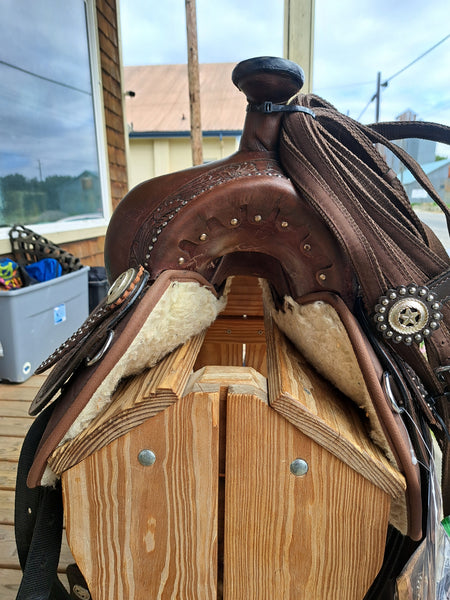 16" King Series Synthetic Western Saddle