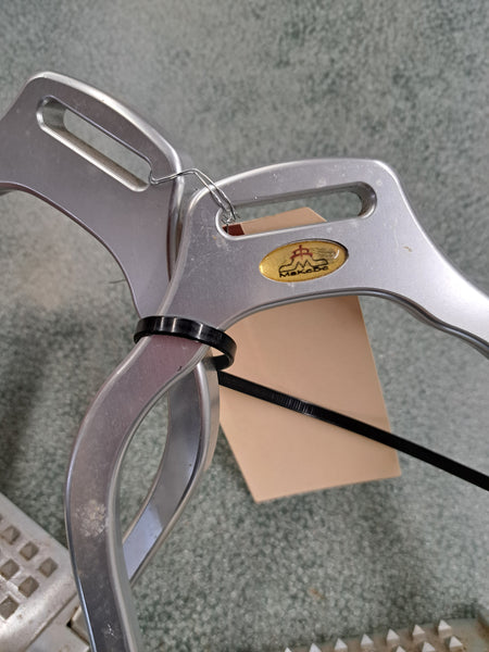 Makebe Dressage Stirrups