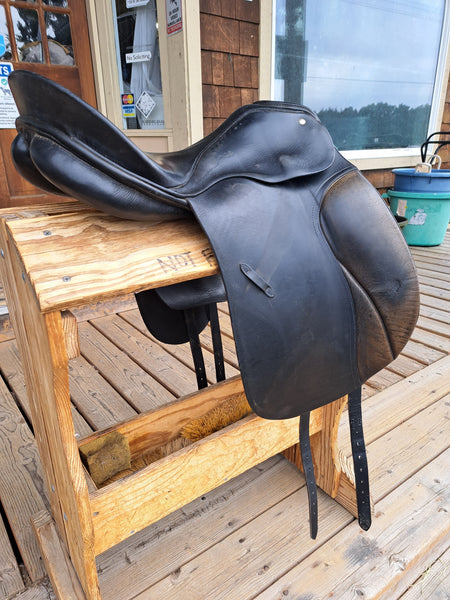 17" Passier Grand Gilbert Dressage Saddle