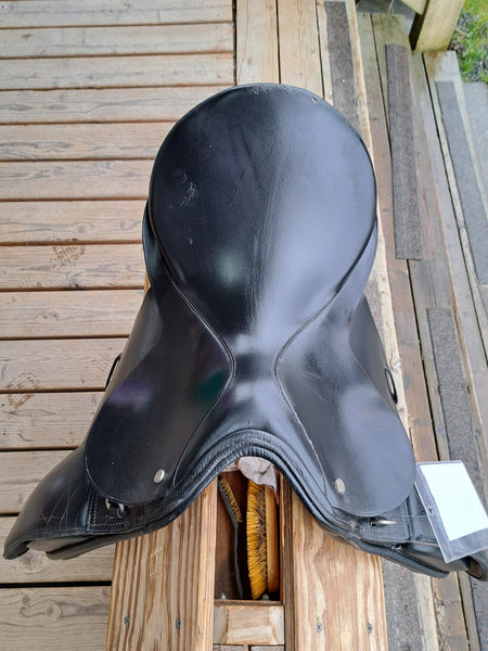 16.5" Collegiate Art Dressage Saddle