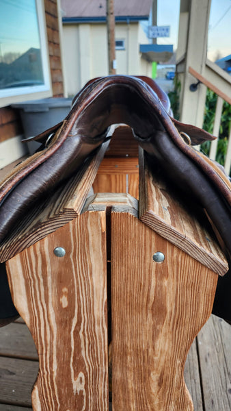 16.5" Courbette Derby Jump Saddle
