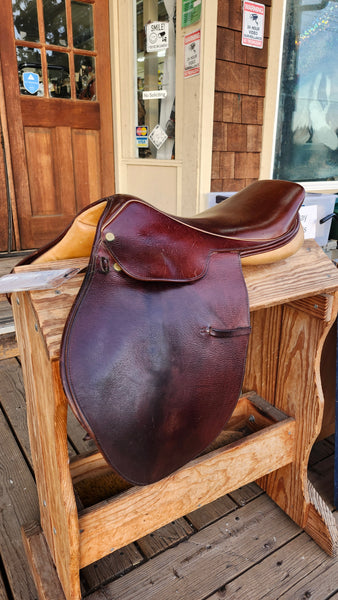 16.5" Collegiate Art Close Contact Saddle
