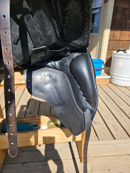 17.5" JRD Custom Dressage Saddle