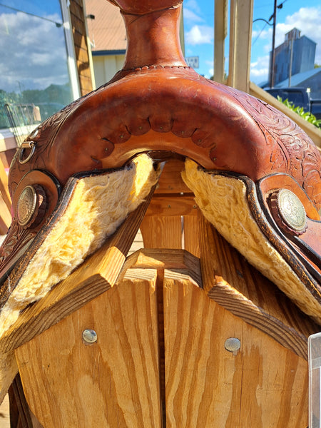 16" Hereford Western Saddle