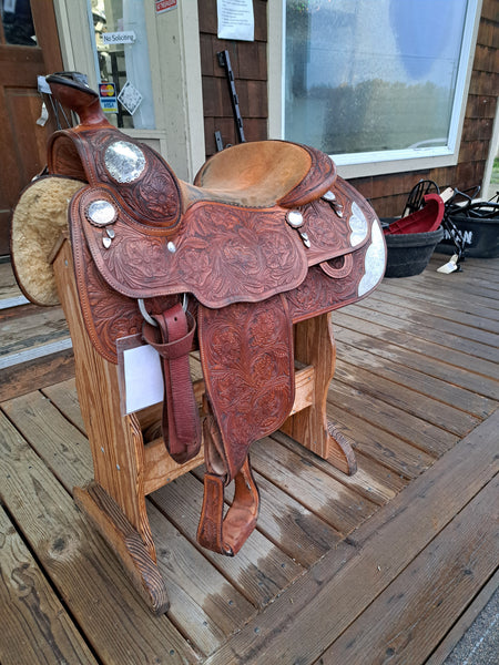 15.5" Bobs Custom Show Saddle