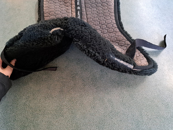 Mattes Fleece Half Pad - Large