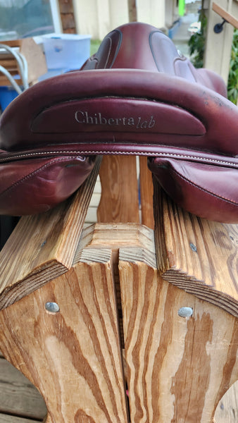 18" Devoucoux Chiberta Lab Monoflap Jump Saddle