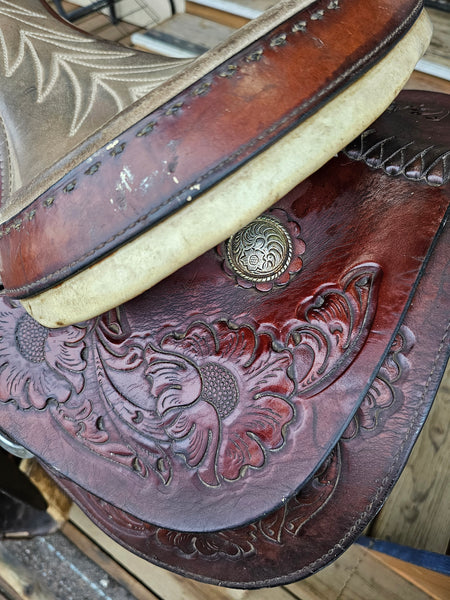 15.5" Hereford Tex Tan Roping Saddle