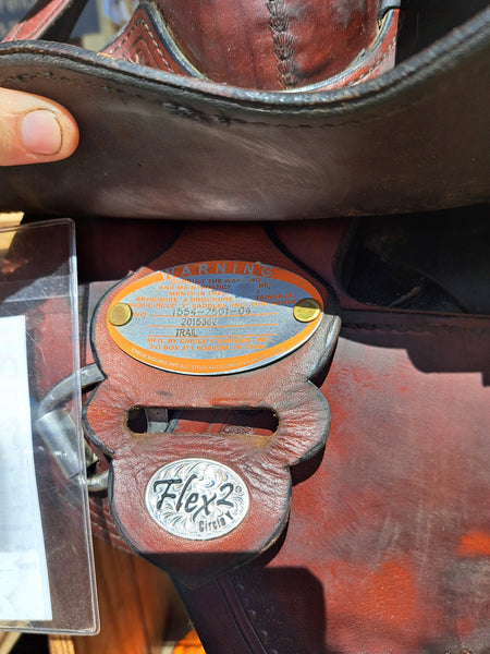 15" Circle Y Omaha Flex2 Western Trail Saddle