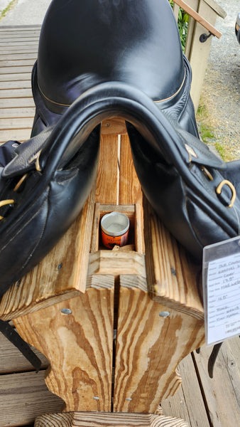 17.5" Sue Carson Kestrel MonoFlap Dressage Saddle