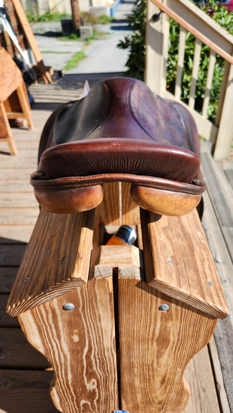 17" Pessoa Close Contact Jump Saddle