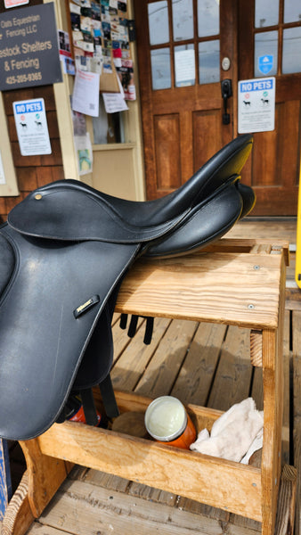 16.5" Wintec All Purpose English Saddle