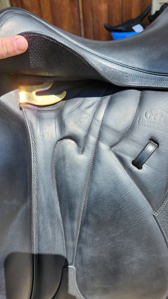 17.5" Devoucoux Makila S Dressage Saddle