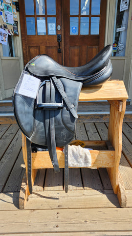 17" Prestige Dressage Saddle