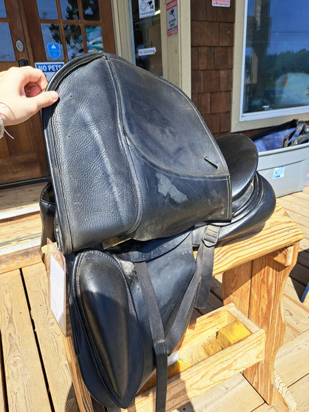 18" Schleese Ostergaard Dressage Saddle