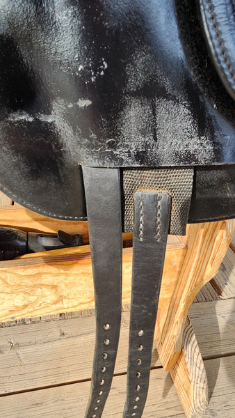 17" Schleese Heike Kemmer Dressage Saddle