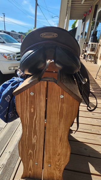 17.5" Stubben Scandica D.L. Dressage