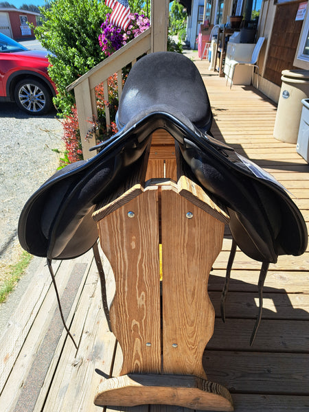 17.5" Thorowgood MDR Dressage Saddle