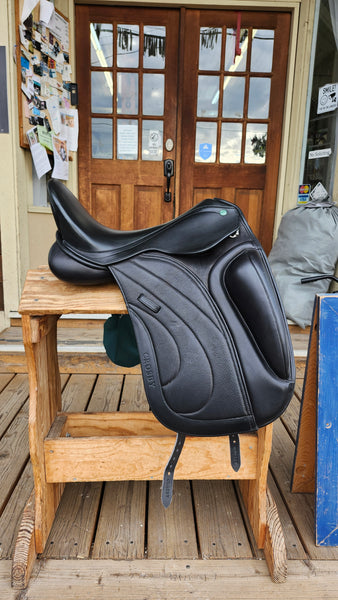 17" Crosby Dressage Saddle