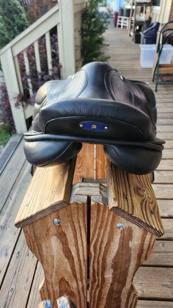 17" Hastilow & Sons Warwick Jumping Saddle