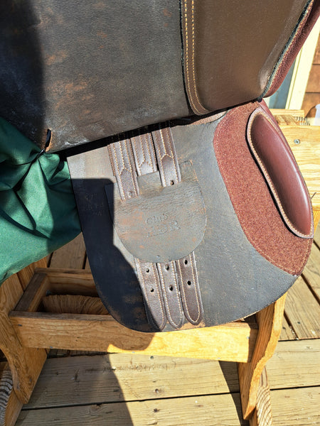 17" HDR Club Close Contact Saddle