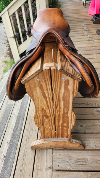 17" Crosby Hampton Classic Saddle