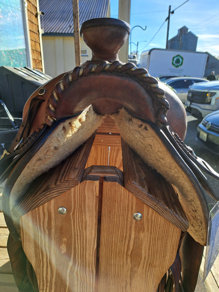 16" Champion Turf Western EQ Saddle