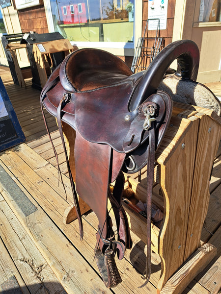 15" Crates Endurance Saddle