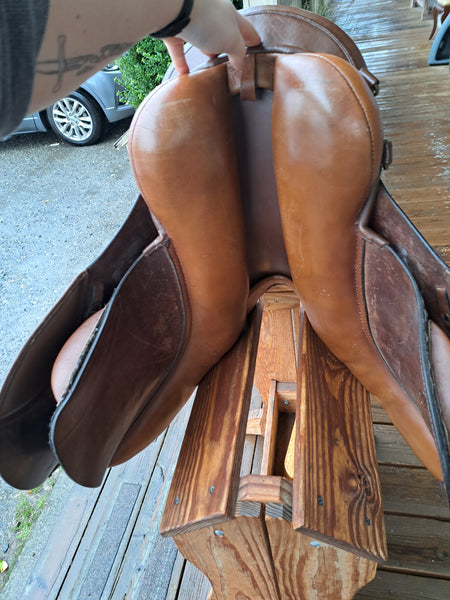 17.5" Duett Companion 2 Fox Hunter all purpose english saddle