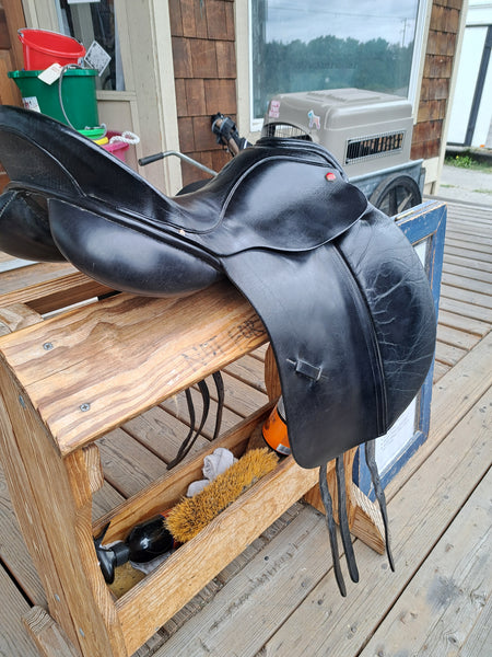 17.5" Albion Style Dressage Saddle