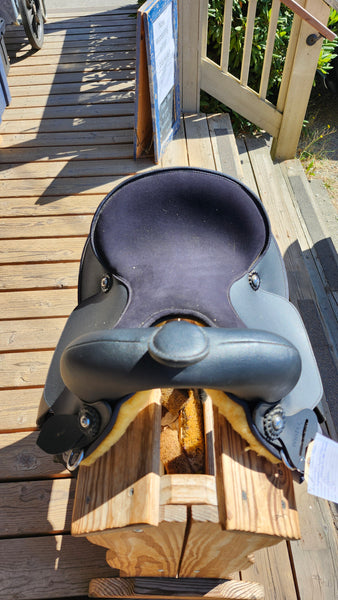 12" Wintec Synthetic Western Saddle