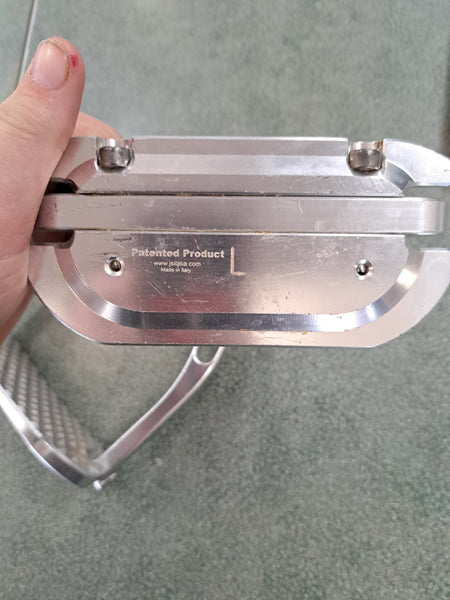 Jin Stirrups Irons