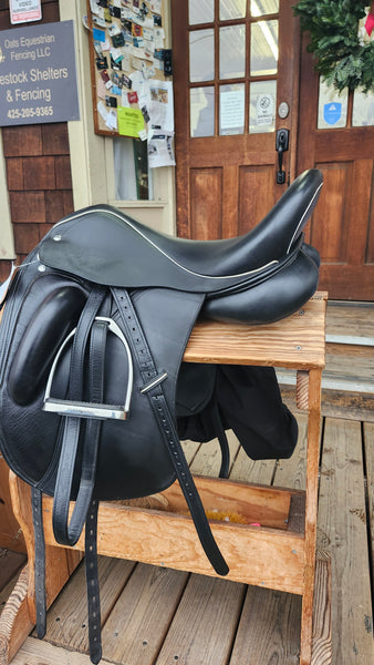 17.5" Custom Gemini R Dressage Saddle