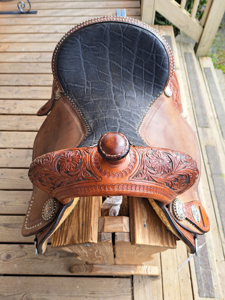 15" Martin Crown C Barrel Saddle