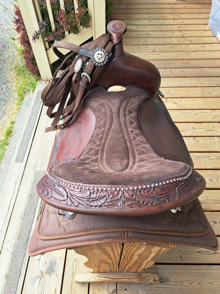 16" King Series Synthetic Western Saddle