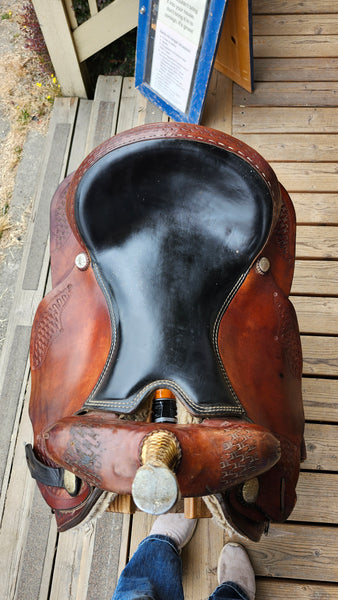 16.5" Diamond Barrel Saddle