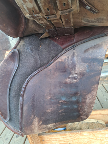 17" Bates Caprilli Close Contact Saddle