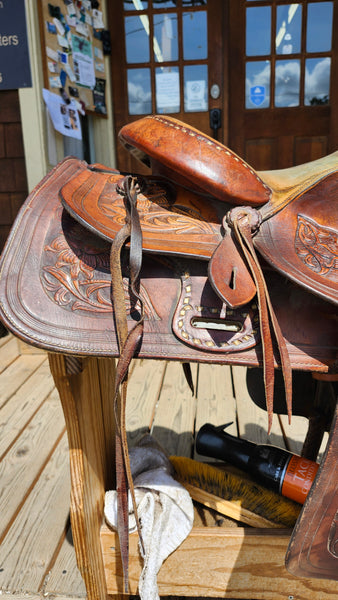 15" Vintage Hereford Western Saddle