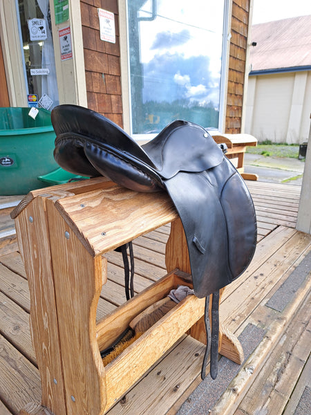 16.5" County Connection Dressage Saddle